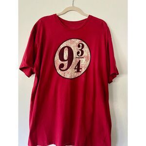 Harry Potter 9¾ Maroon XL T-Shirt $14.99